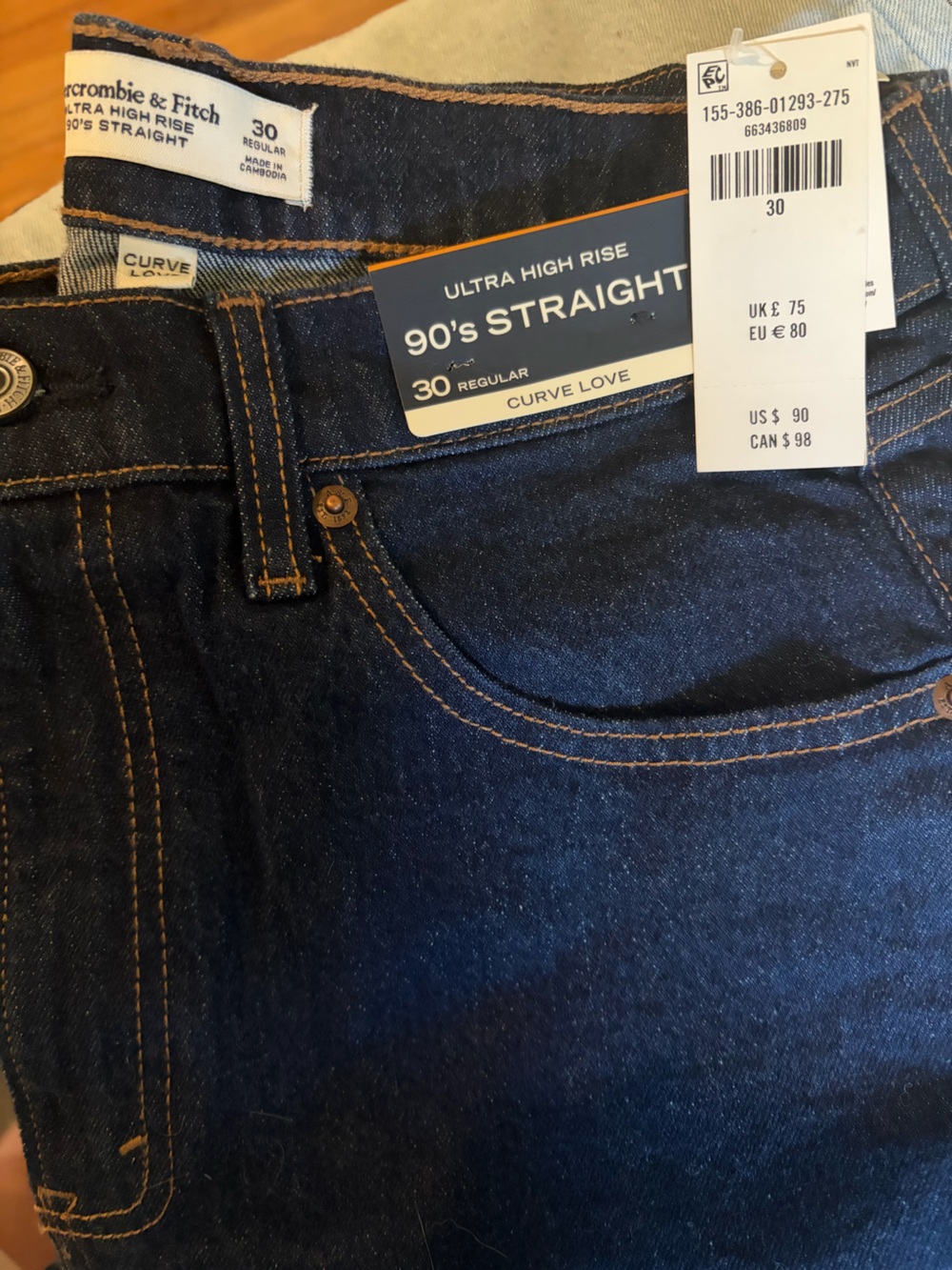 Abercrombie 90's Straight Women’s Jeans in Dark Blue - Curve Love